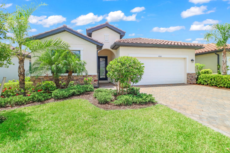 new-naples-real-estate-listing